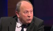 Bhainfeadh ‘evil genius’ an Achta Gaeilge an bonn d’fhéiniúlacht na Breataine — Allister