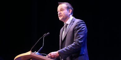 Tús maith leath na… Rinne Leo Varadkar agus David Davis dearmad ar chomhairle an tseanfhocail