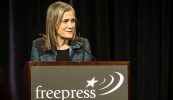 ‘Tá damba ollmhór an fhuatha briste ag Donald Trump’