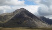 Fear a bhásaigh ar shléibhte Ghaeltacht Thír Chonaill ainmnithe