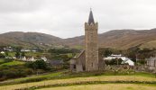 Tá oiread Gaeilge i nGleann Cholm Cille fós is atá i gCúige Mumhan ar fad!