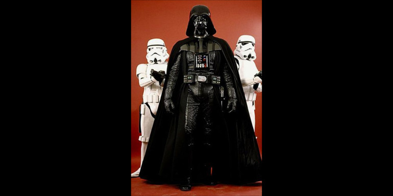 ‘Tá rud éigint fén bpaca aige seo...’ (The force is strong with this one…Darth Vader – A New Hope)