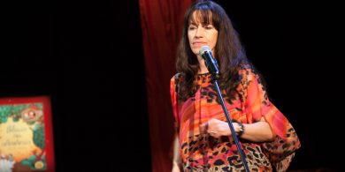 ‘Guth binn, guth faoi leith’ – Caitlín Ní Chualáin ceaptha ina hAmhránaí Cónaitheach Sean-nóis in OÉ, Gaillimh