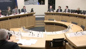 Fearg gan chúis agus ceisteanna ar mhaithe le giotáin Twitter – nós imeachta na gcoistí Oireachtais