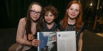 GAILEARAÍ: ‘Centenary’ – leabhar comórtha imeachtaí Éire 2016 seolta in Ardoifig an Phoist