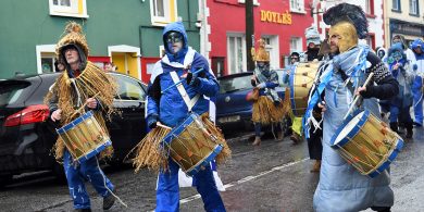 Ba cheart an fhírinne faoi ‘rí na n-éan’ a insint do chuile ghasúr inniu, Lá an Dreoilín