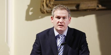 Bille teanga le foilsiú breis is seacht mbliana ó gealladh é