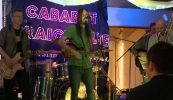 An Cabaret Craiceáilte le craoladh beo ar an teilifís agus é 25 bliain ar an bhfód