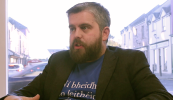 Cultúr ‘nimhneach’ ba chúis le cinneadh urlabhraí Gaeilge agus Gaeltachta an Chomhaontais Ghlais éirí as an bpáirtí