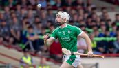 Luimneach níos tomhaiste i mbun dháileadh an tsliotair