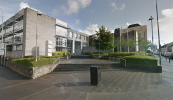 D’fhéadfadh go n-íocfaidh comhairleoirí contae as vóta faoin gcáin mhaoine