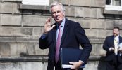 Imeacht gan tuairisc oraibh, mar a dúirt Barnier leis na Sasanaigh…