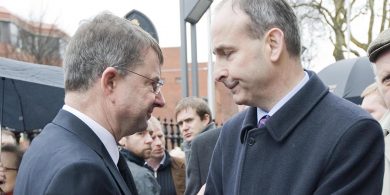 Stádas Uí Chuív mar urlabhraí Gaeilge agus Gaeltachta i mbaol i gcónaí