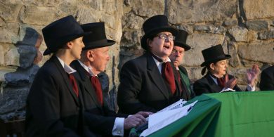 GAILEARAÍ/FÍSEÁN: An Chéad Dáil athchruthaithe ag lucht na Taibhdheirce sa Ghaillimh