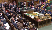 Athrú saoil ó thuaidh a bhuíochas do Westminster