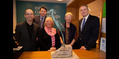 GAILEARAÍ: Cuimhní cinn geala ag seoladh cartlann Pléaráca i Ros Muc