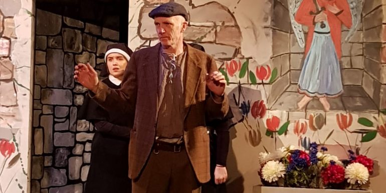 Aisteoirí an Spidéil ar stáitse i gColáiste Chonnacht anocht