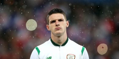 Gradam Imreoir Óg Éireannach na Bliana le bronnadh ar Declan Rice, ach ní bheidh fáil air chun glacadh leis…