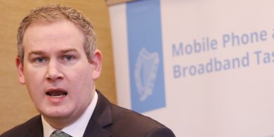 Plean digiteach don Ghaeilge i measc spriocanna teanga Aire Stáit na Gaeltachta do 2020