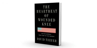 Ní bhfuair treibheanna dúchais Mheiriceá bás ag Wounded Knee…