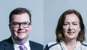 Tacaíocht ag beirt fheisirí parlaiminte d’iarracht acht Gaeilge a thabhairt isteach in Westminster
