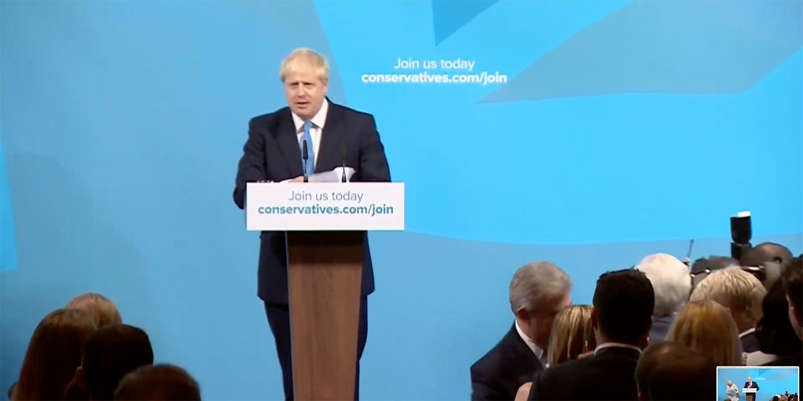 Boris Johnson tofa ina cheannaire ar na Tóraithe