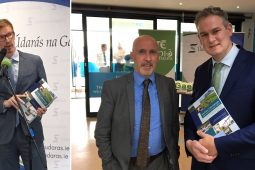 Bunú coláiste samhraidh agus méadú 5% ar líon na gcainteoirí laethúla Gaeilge luaite i bplean Uíbh Ráthaigh