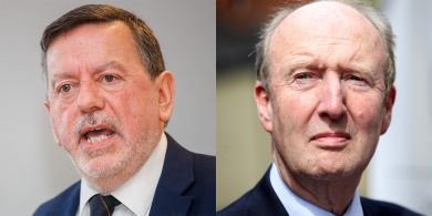 Iarrtha ag Ross ar uachtarán an FAI tarraingt siar ó thoghchán