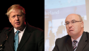 ‘Never have so few done so much damage to so many’ – ionsaí déanta ag Phil Hogan ar Boris Johnson
