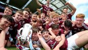 GAILEARAÍ: Ógánaigh na Gaillimhe ag ceiliúradh arís agus an tríú craobh mhionúir as a chéile tugtha leo acu
