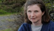 Ceiliúradh ar shaothar Bhiddy Jenkinson sa Taibhdhearc