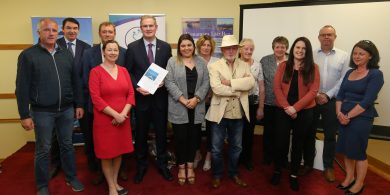 GAILEARAÍ: Plean Teanga Chonamara Láir seolta ag an Aire Stáit Seán Kyne i Ros Muc