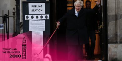 Móramh mór ag Boris Johnson agus an bealach réitithe don Bhreatimeacht