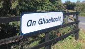 Taighde le déanamh faoi na cúiseanna nach labhraíonn tuismitheoirí Gaeltachta Gaeilge lena bpáistí