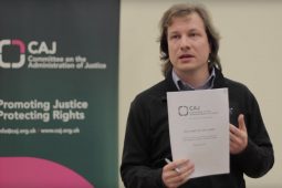 ‘Dea-thoil an DUP de dhíth chun reachtaíocht don Ghaeilge a chur i bhfeidhm’ – saineolaí