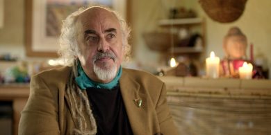 ‘Tarraing a bhastaird!’ – Steve Cooney agus a chuid ceoil curtha inár láthair go cumasach ar TG4