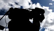 Imní agus fearg mhór i measc iriseoirí Nuacht TG4 faoi ‘roinnt ceamaraí’ le nuacht an Bhéarla