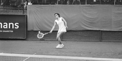 Ní raibh ann ach an t-aon Evonne Goolagong amháin…