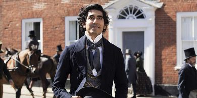 A léamh sainiúil féin déanta ag Armando Iannucci ar Dickens