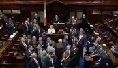 Taoiseach ar bith tofa agus an Dáil curtha ar athlá