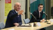 ‘Tá ag éirí linn an cuar a chothromú, ach caithfimid an cuar a chothromú tuilleadh’ – an Dr Tony Holohan
