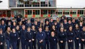 Daltaí Ardteiste na Ceathrún Rua tugtha le chéile do ghrianghraf speisialta