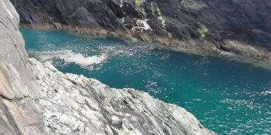 Tumadóirí tagtha ar chorp fir sa chuardach d’fhear atá ar iarraidh i gCorca Dhuibhne