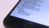 Seachain ‘Beidh sé seolta Dé hAoine’ a rá nuair is féidir ‘Seolfar Dé hAoine é’ a rá