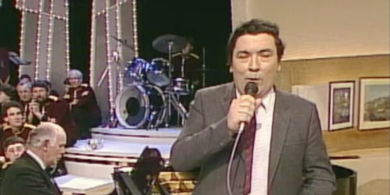 FÍSEÁN: John Hume agus amhrán Gaeilge as Dún na nGall á rá aige…