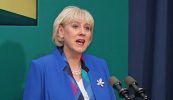 Cúram na n-oileán imithe go hoifigiúil ó Roinn na Gaeltachta
