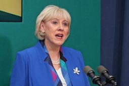 Iar-aire Gaeltachta roghnaithe ag Fine Gael mar iarrthóir don uachtaránacht