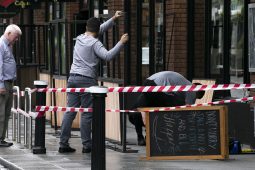 ‘An fhírinne léanmhar’ – os cionn 850 cás nua den Covid-19 fógartha in Éirinn