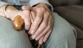 ‘Beidh cosa nua agam lá ar bith feasta!’