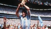 Beannaithe ag Dia – laoch na hAirgintíne Diego Maradona ar shlí na fírinne